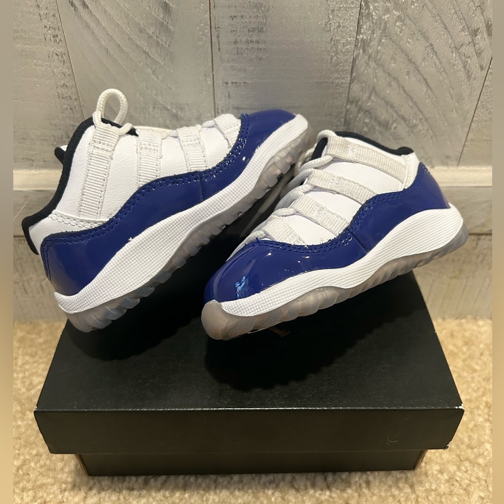 Toddler Jordan 11 Retro ‘Concord Sketch’